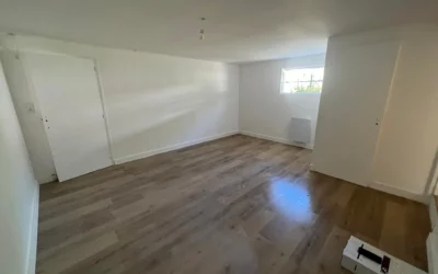 Parquet massif à La Rochelle : un sol solide